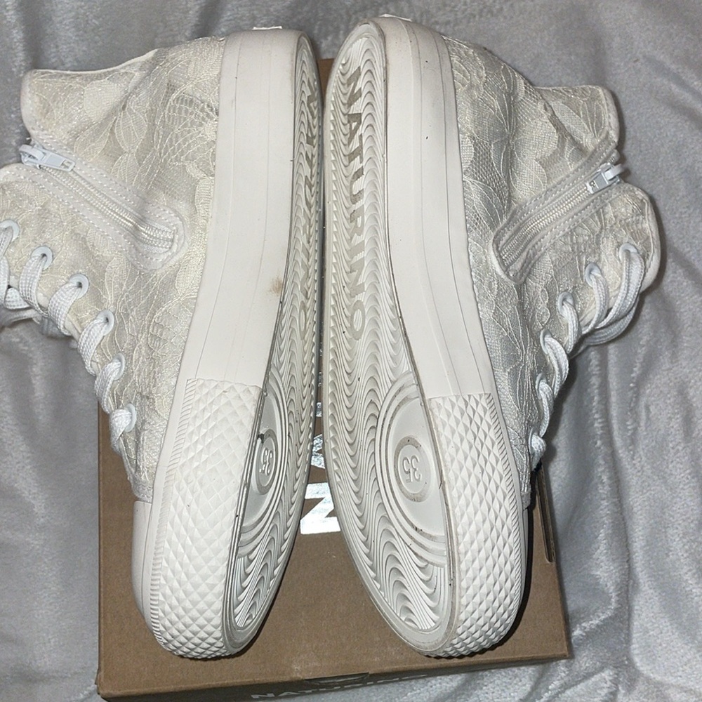 NATURINO YLFAS White Lace High-Top Sneakers - Picture 13 of 15